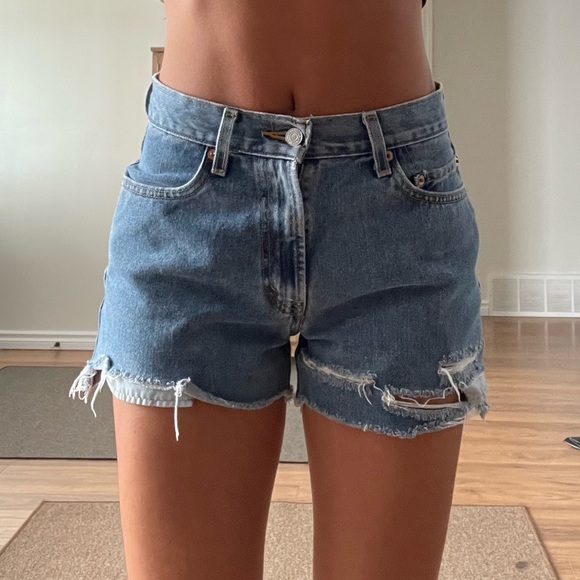 Levi’s 505 Bum Shorts - Picture 2 of 6